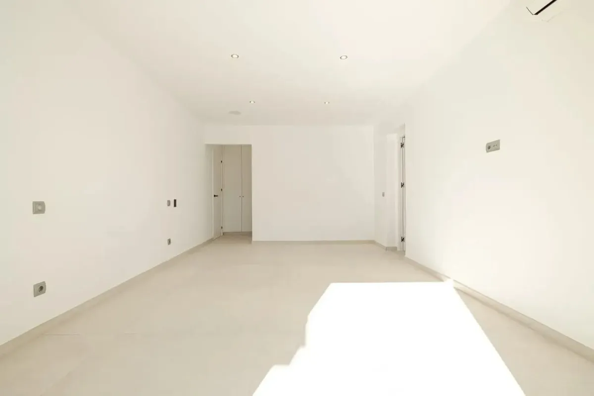 0dbb961b-675f-46d6-bd3a-d448c3198b39