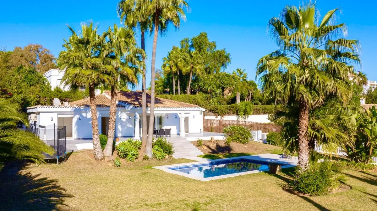 3e996b06-af30-44a3-8c76-3a99a528dc47