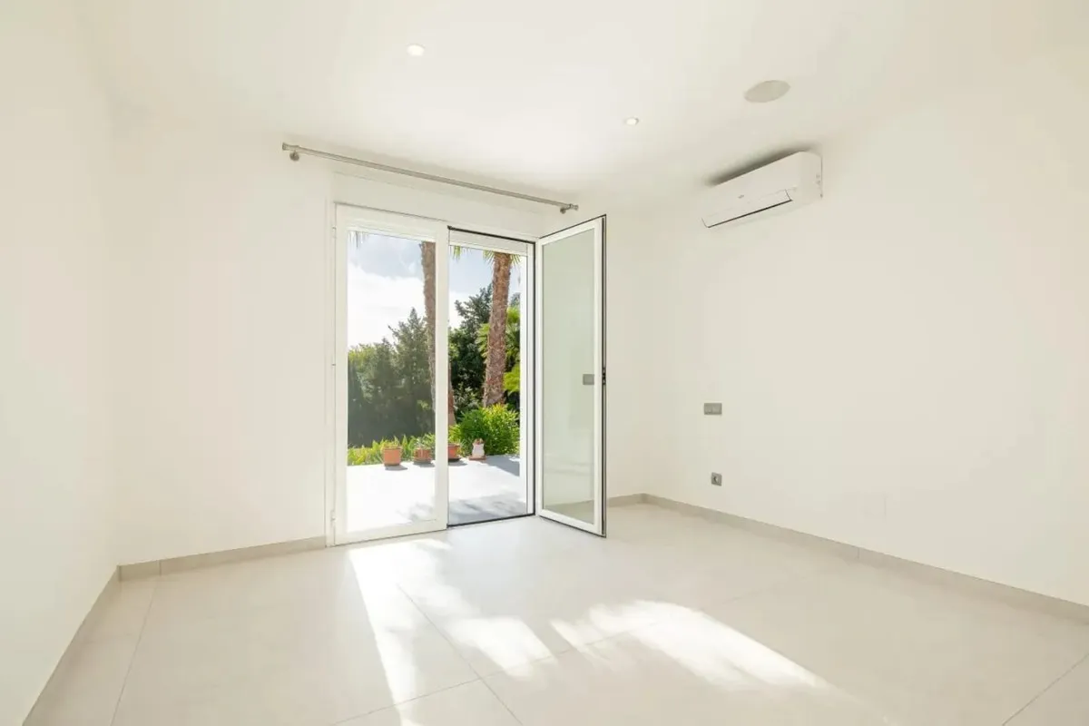 cbba51f9-2fd0-41d0-b17f-0c6336548366