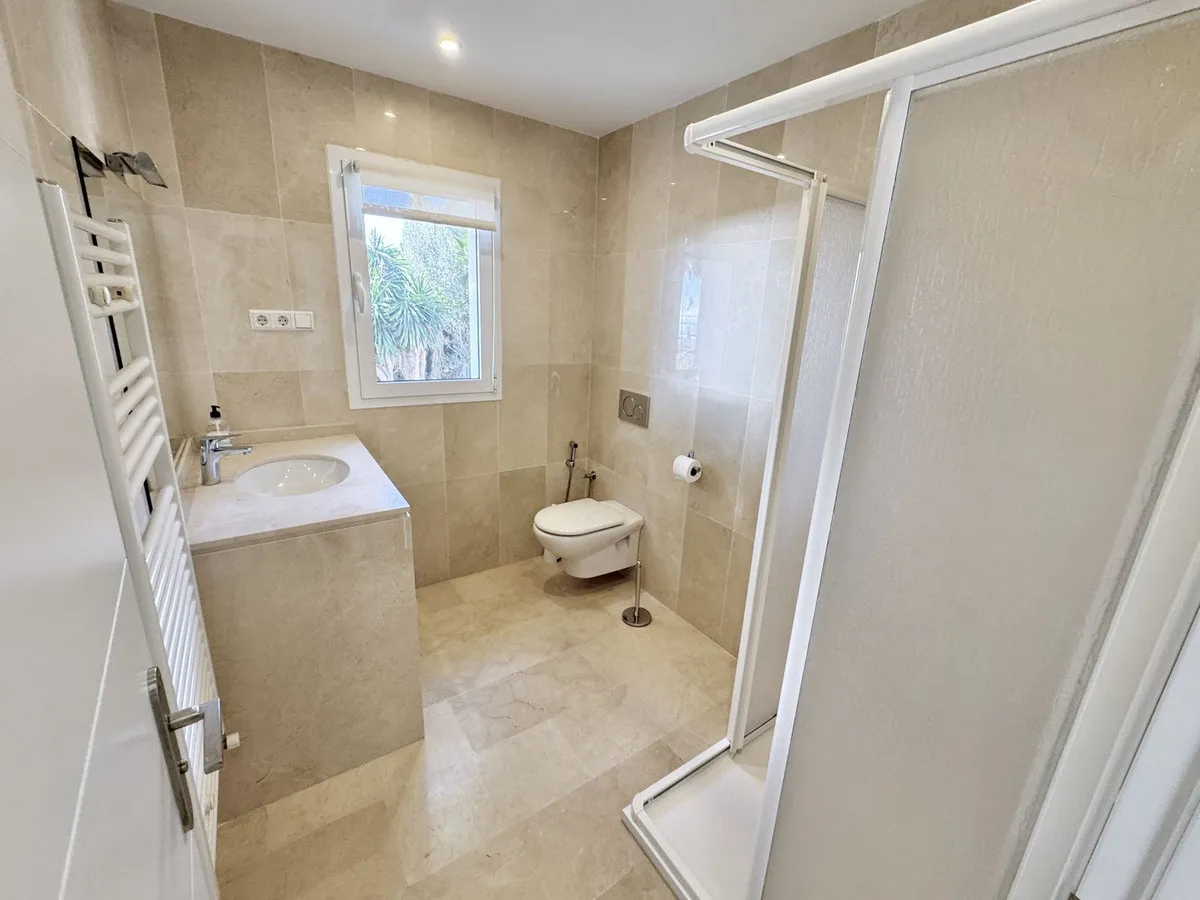 27872746-42aa-490c-b2ff-bc8bb62141a5