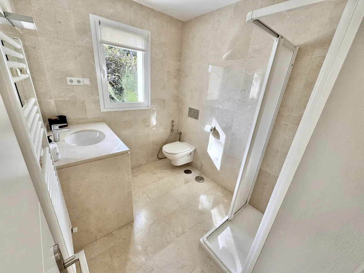 455f032e-88de-4c1e-93f9-8b32b6daa87d