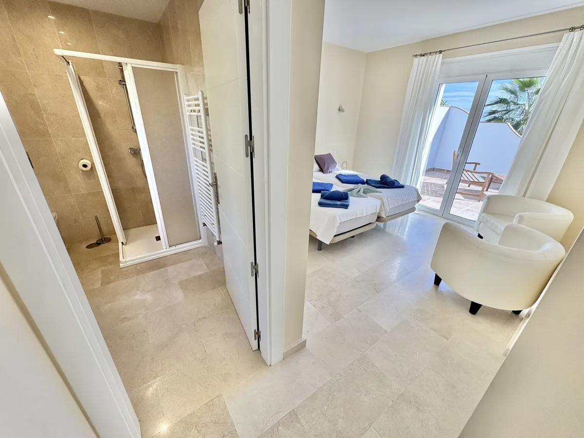 e9e98ca4-4aeb-4df3-92f8-548baad6846d