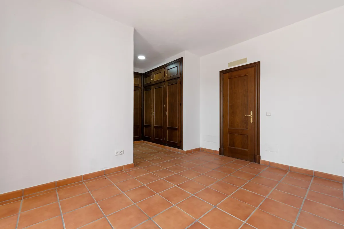 41e51246-3439-40c9-a023-9247e8f0bafb