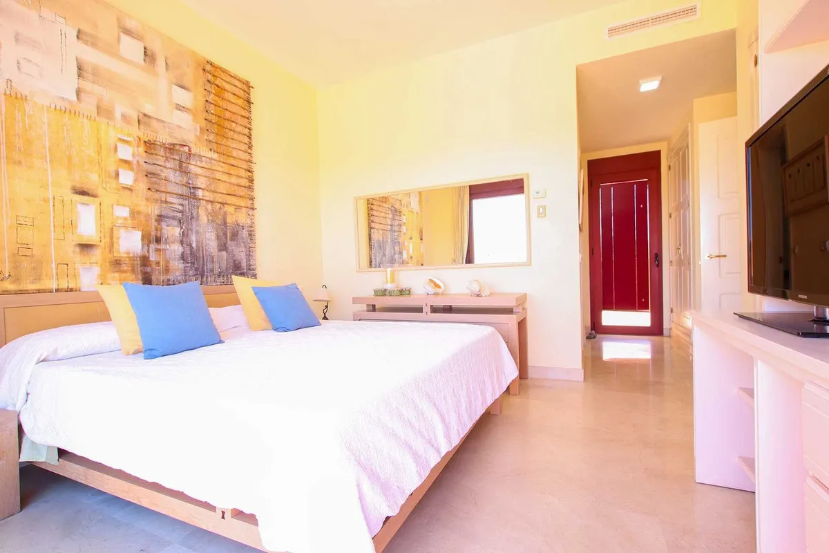 58cf1b87-fe70-4f35-9a3e-ab9217365077