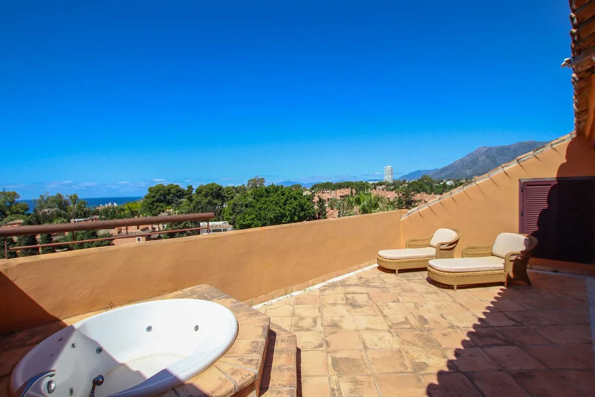 e0c353a7-1518-4cef-b5a6-724a2f58ae42