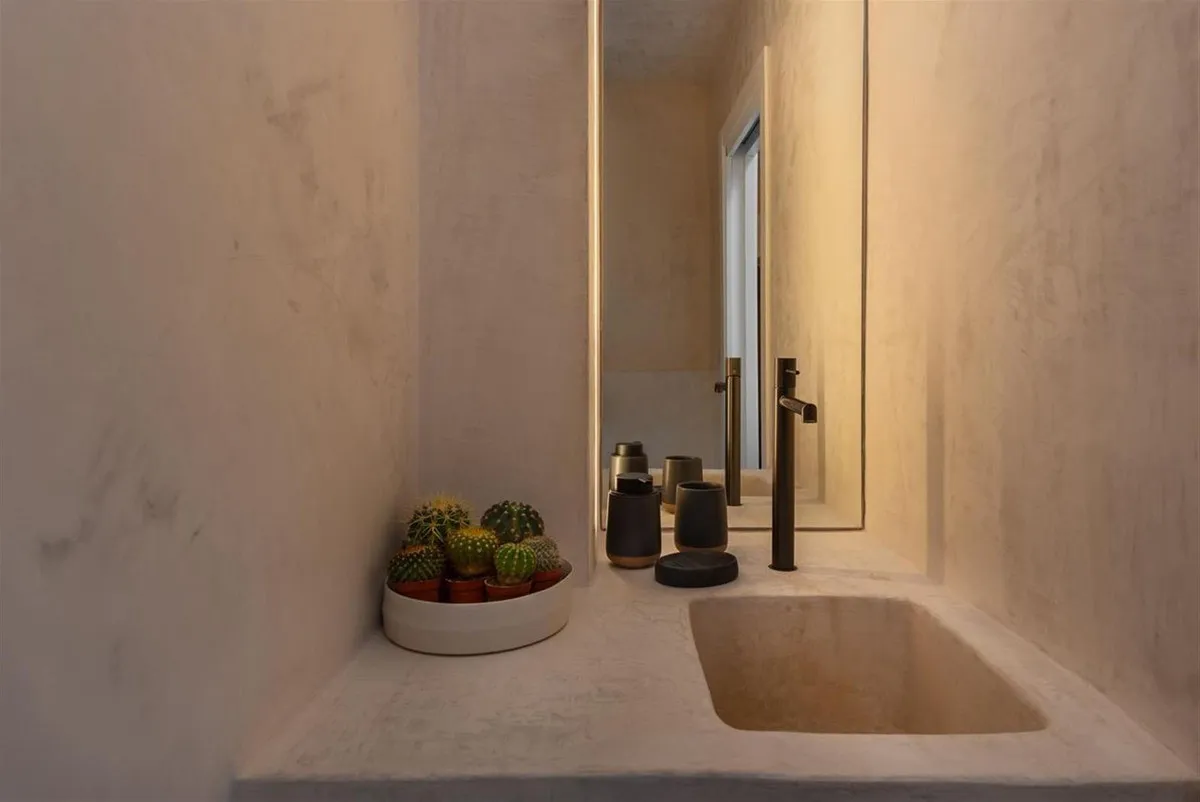 577f22b9-cbb0-4cb2-b5ab-67c690d0ad47