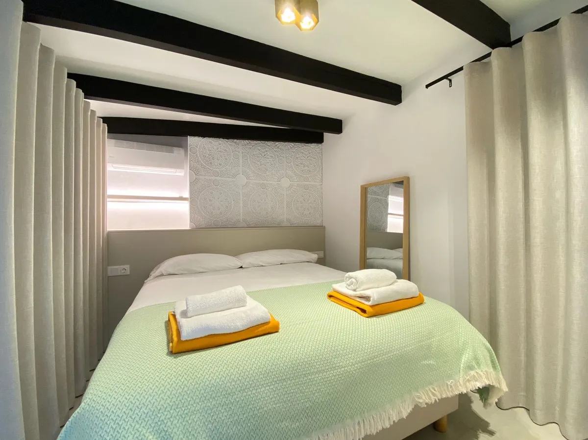 a7d00506-8c8c-4028-bf55-c08e3491ec84