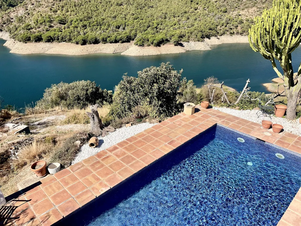 4c2714b6-9905-4ec5-97d2-980f27358536