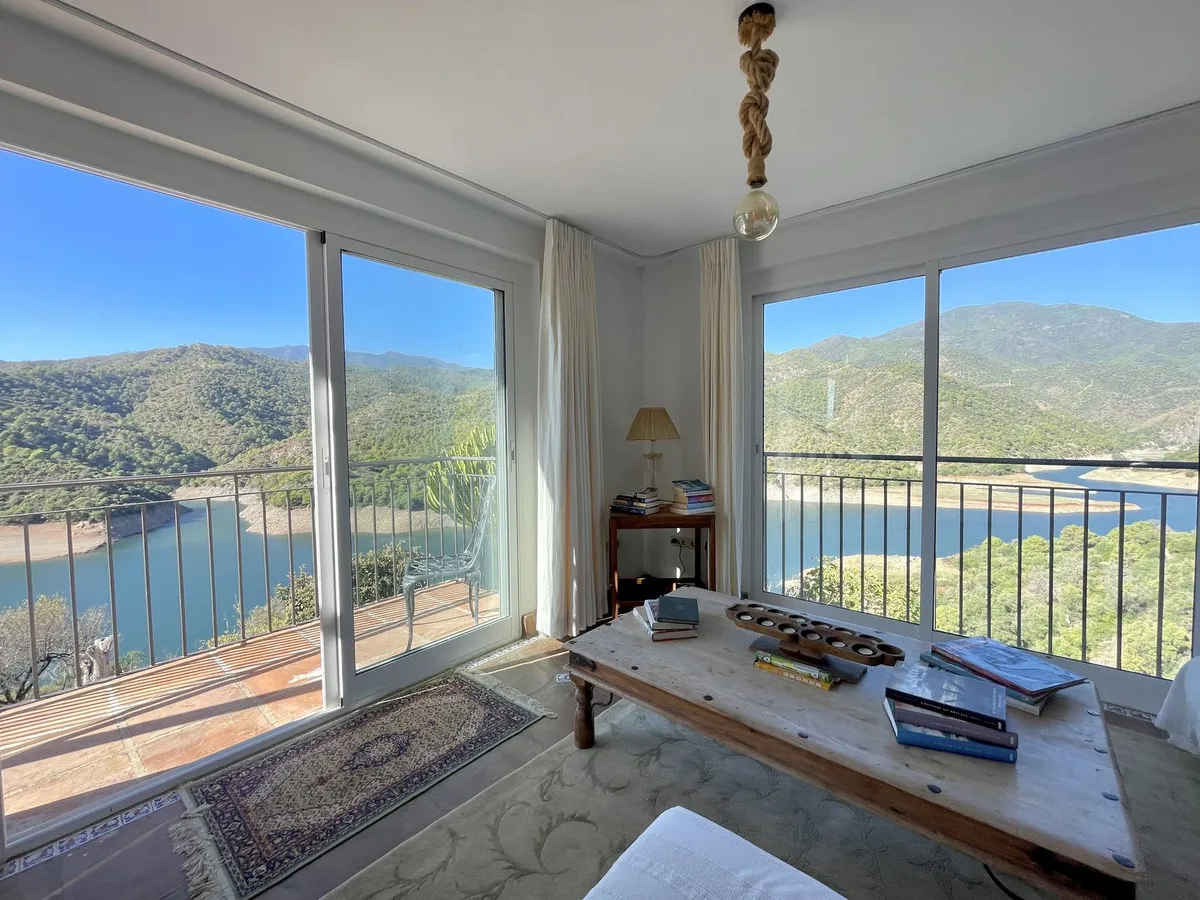 71e25415-8c46-47ef-853e-153b39d4baf6