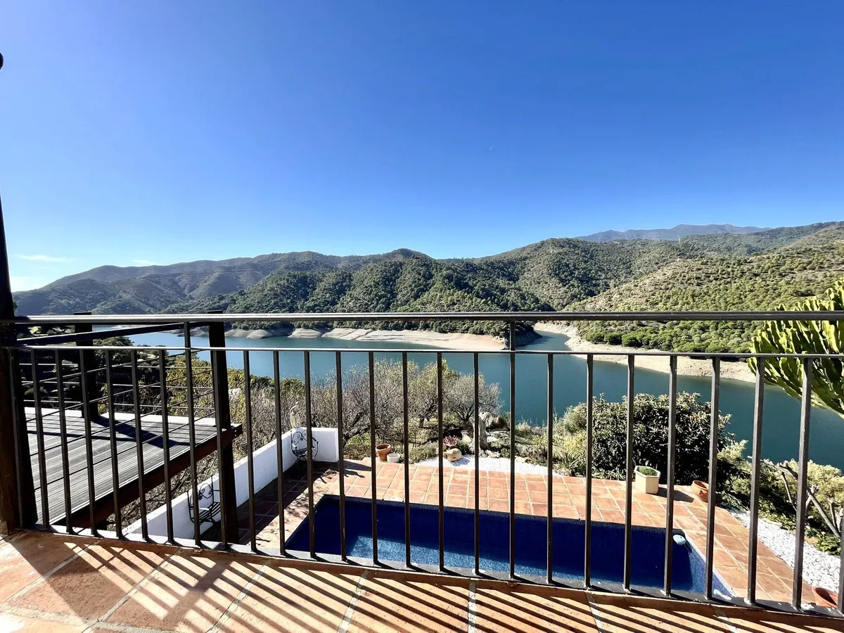 cce0f34a-7490-4480-bfb6-516adf4f9e22