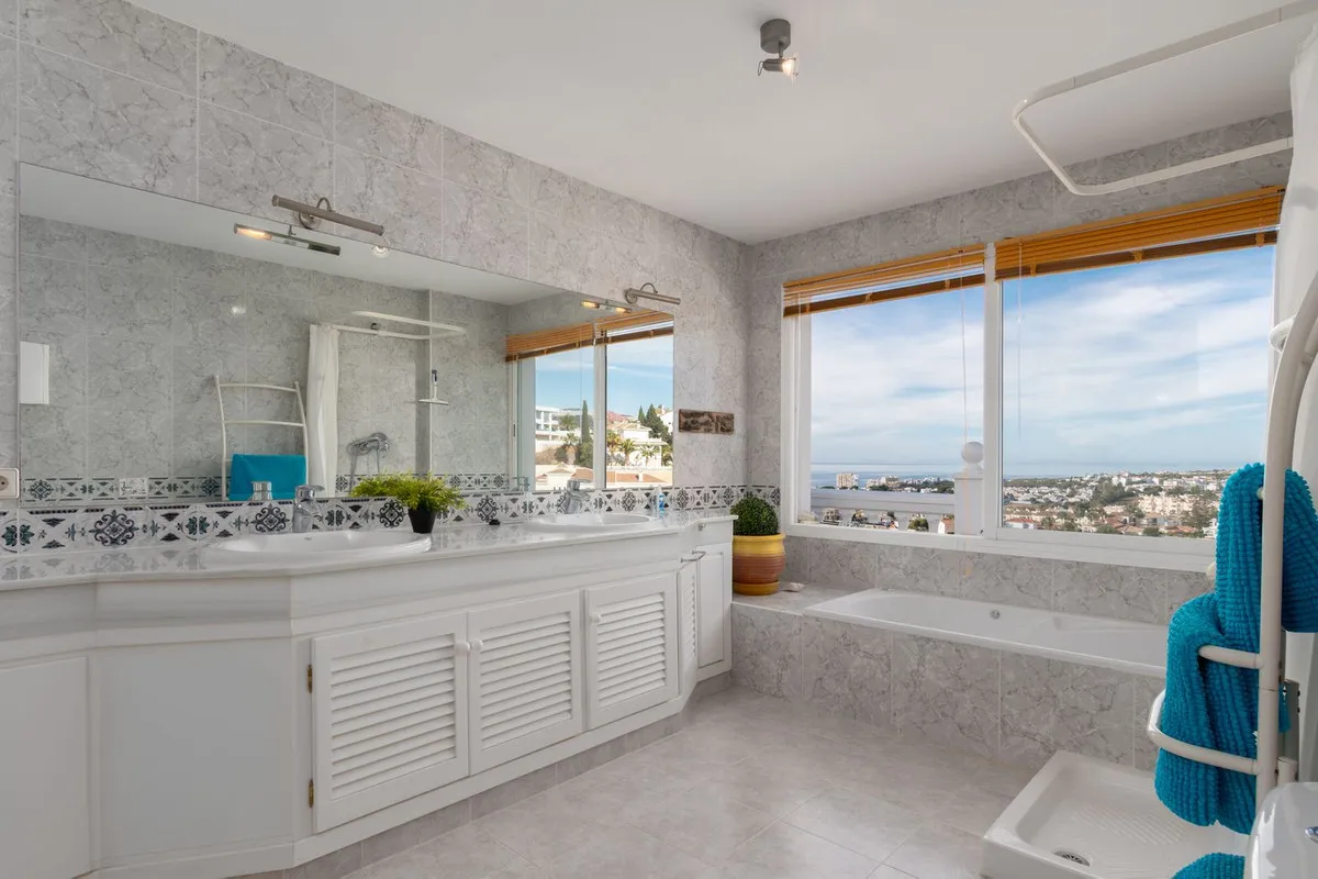 6c0292f2-00d9-42d4-a10c-5f13d1aa0bb6