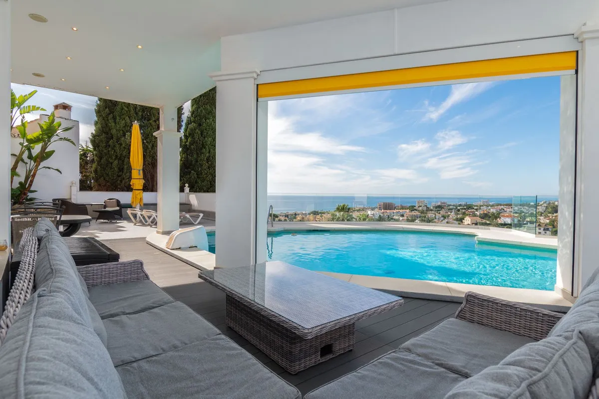 998c67fd-06c2-4380-ae8e-7639065619a5