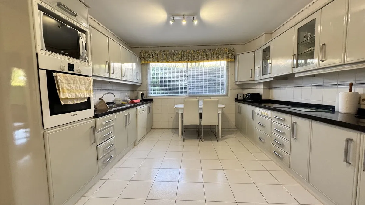 a40ae501-b823-4bad-a4cc-3fccc4470546