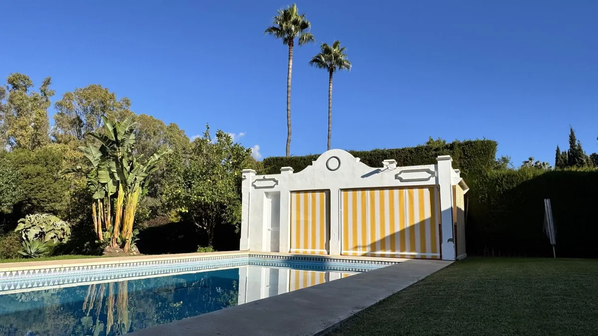 ca977b96-3447-4b6c-a39e-a7a7c0929eb8