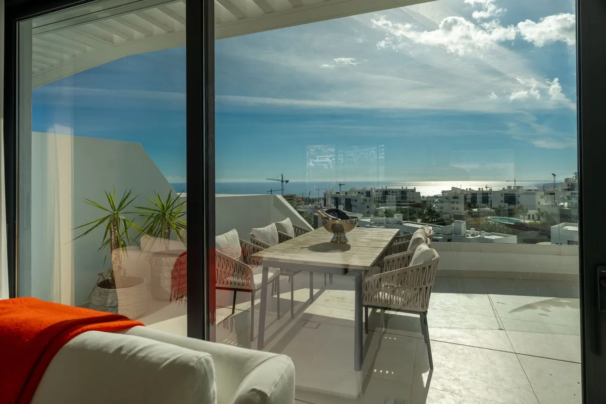 02c6509a-ec89-490d-8c4f-cbd04f7a63b5