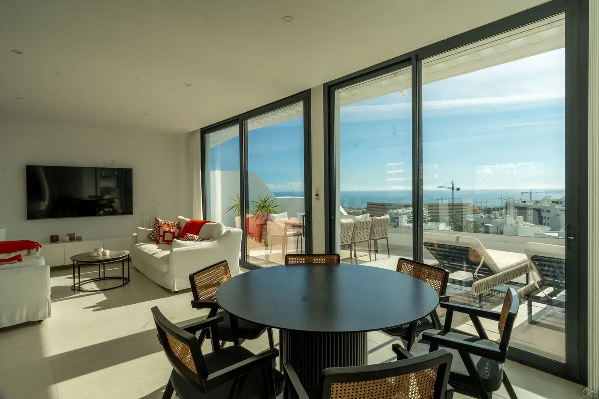 237bbac0-814b-4777-957b-2fb771778557