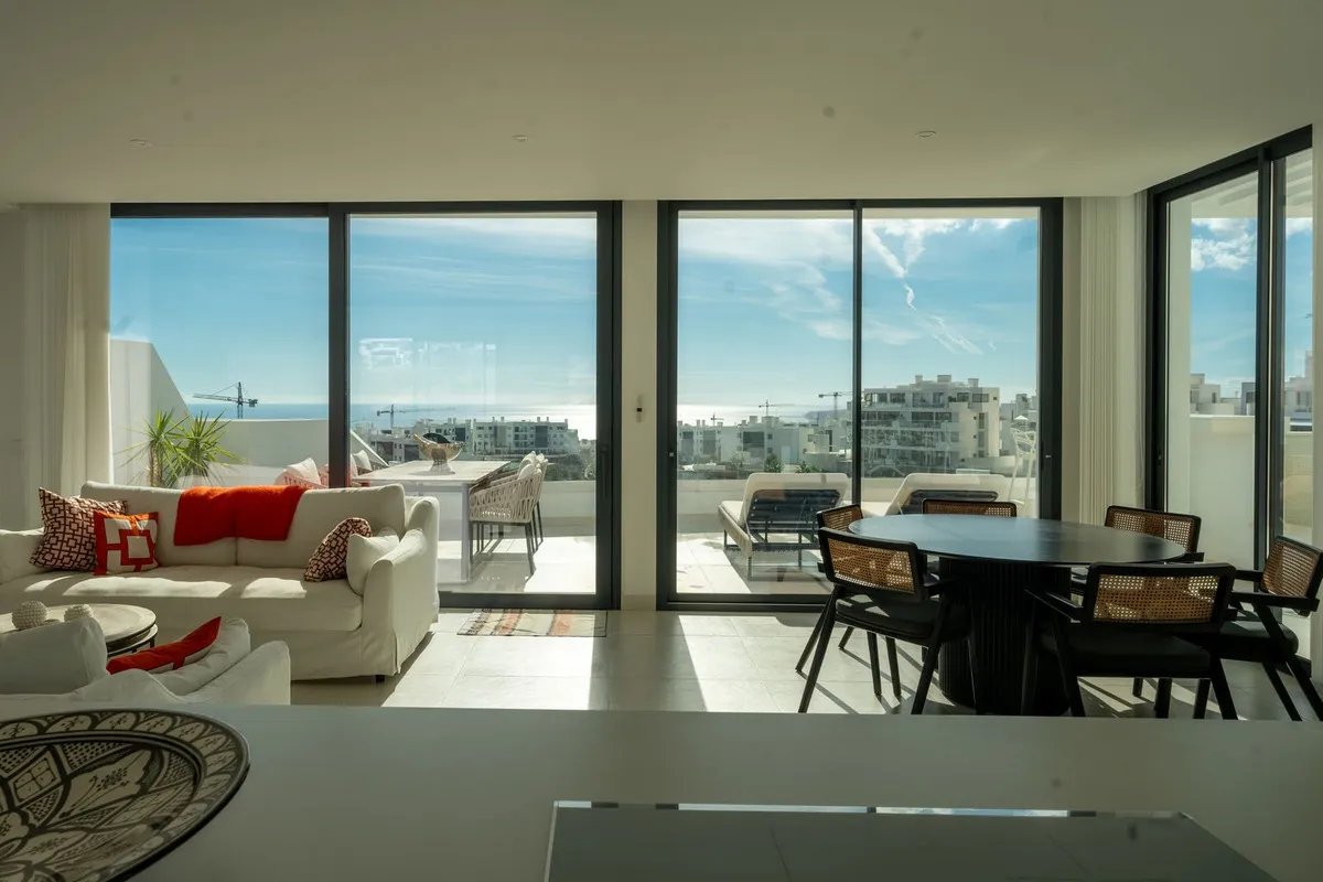 Lavish Seaside Penthouse in Reserva del Higuerón