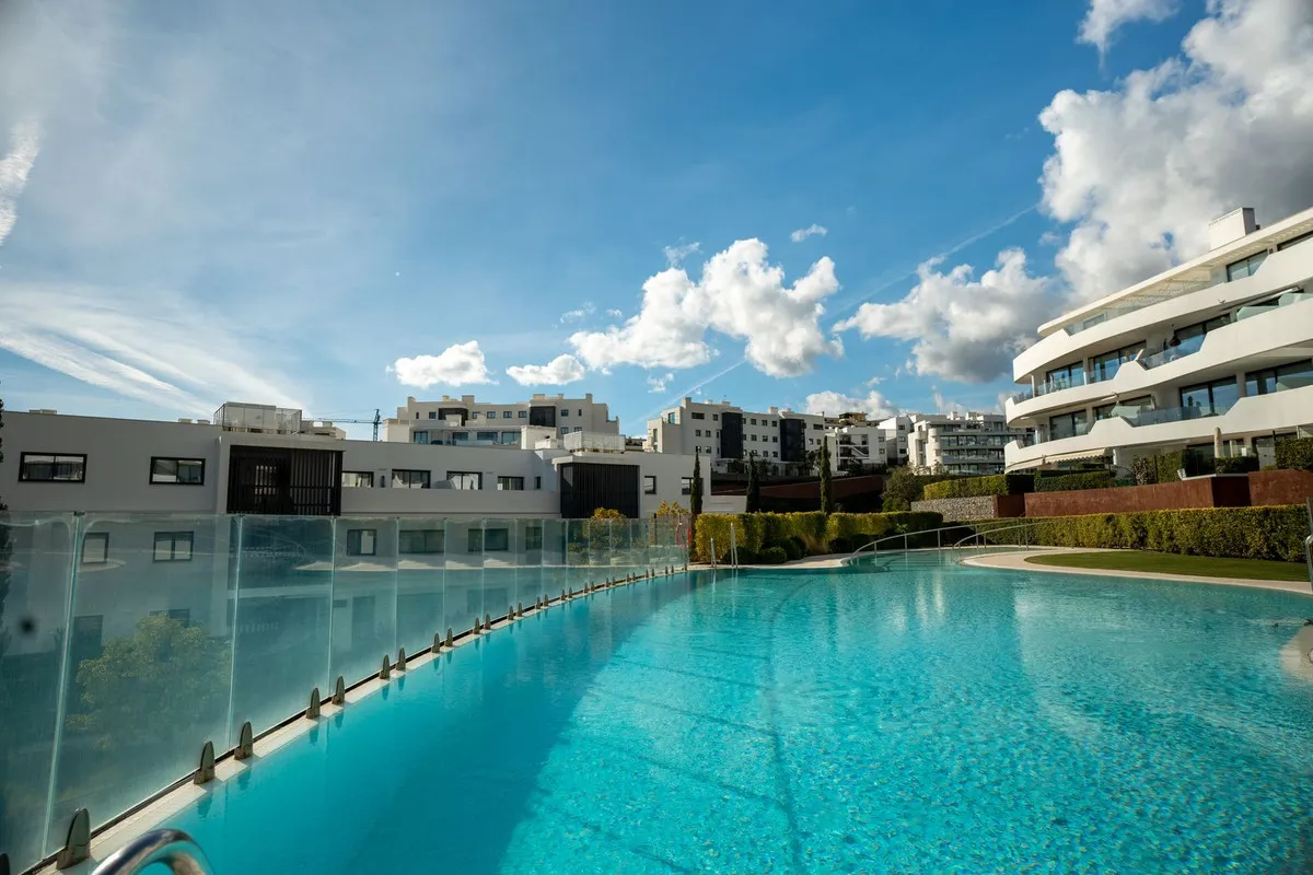 c049dd44-7717-4da9-90c5-19d65ef52304