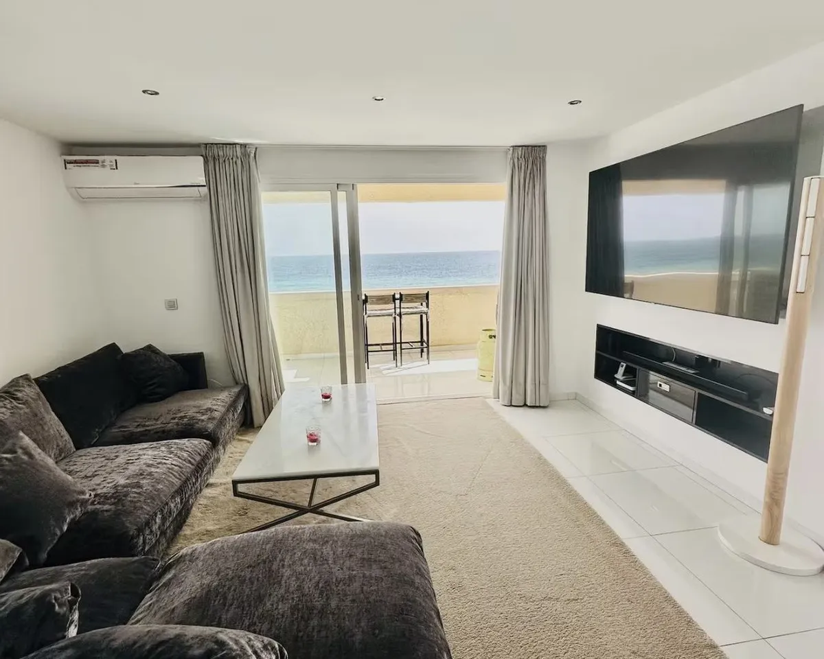 ff09a356-9d46-4209-8ad8-6fe3e96f27d6