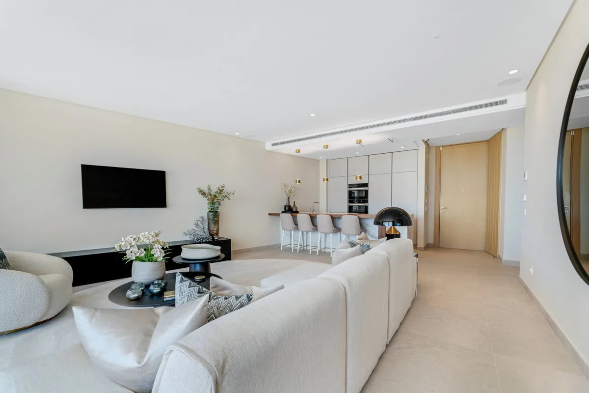 4615ff80-ec44-462b-b757-659030a94b9f