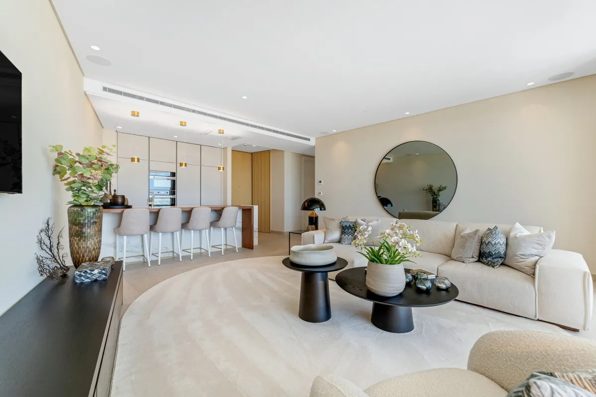 9921f84b-8861-40cd-9b03-5021b42a4199