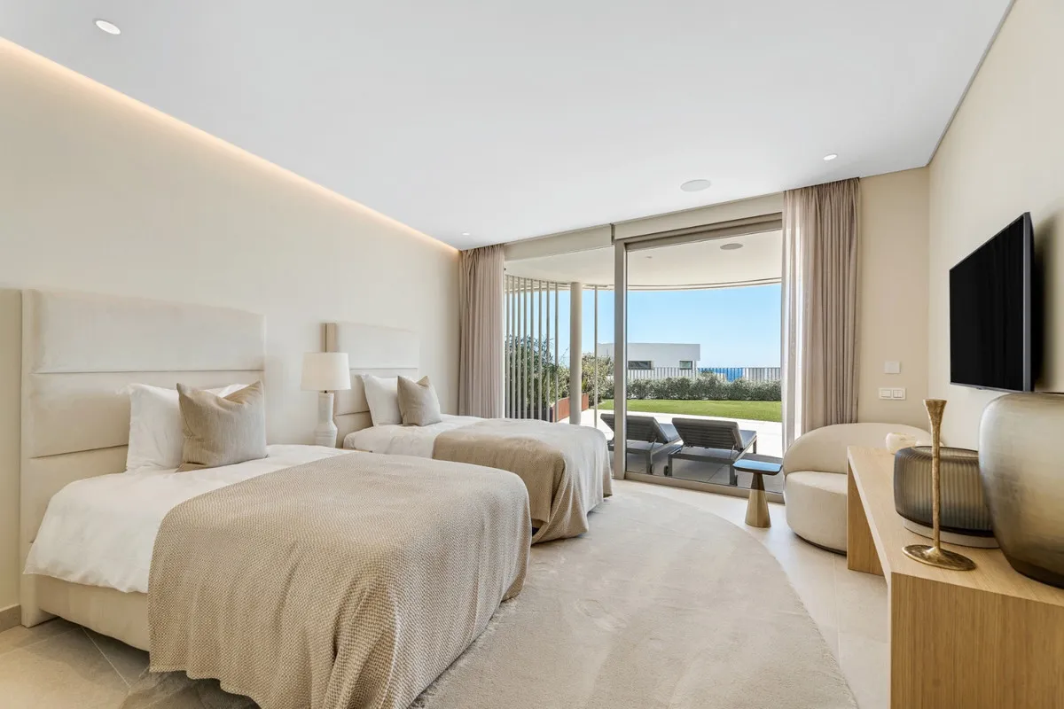 f163febf-5058-488d-887c-9c673605abc7