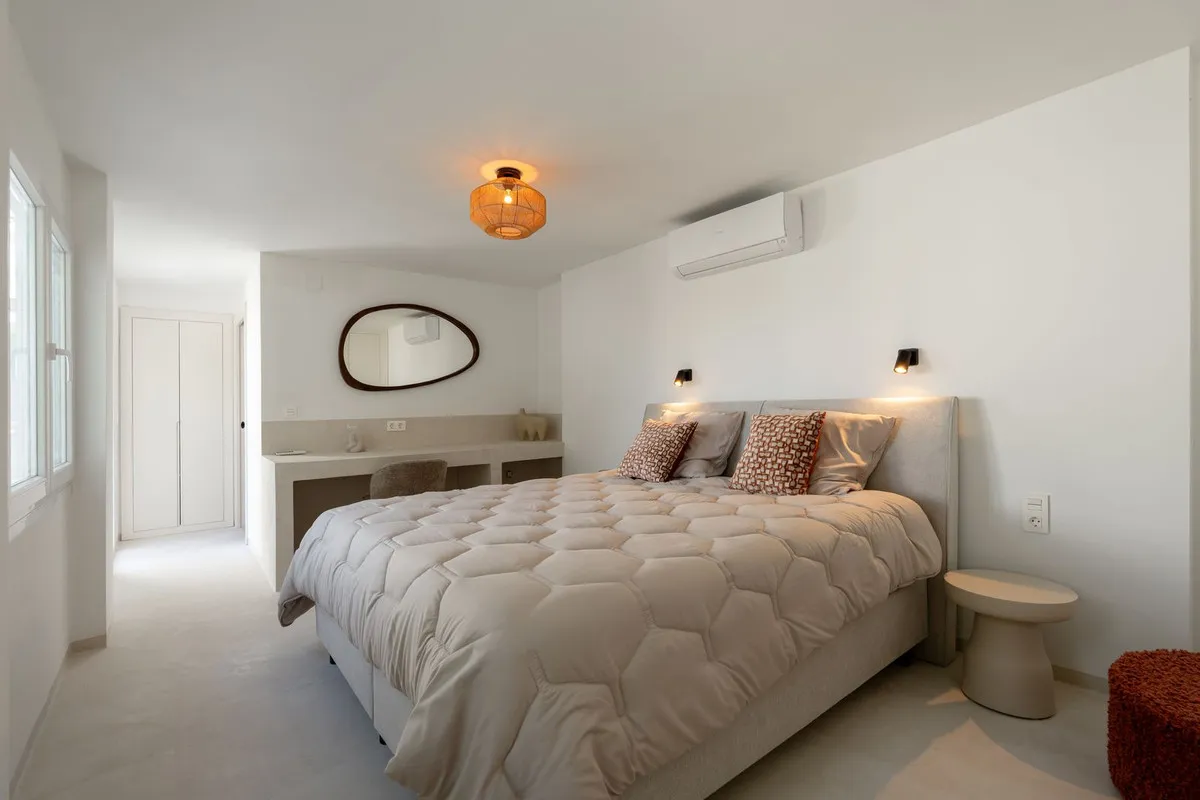 ca260803-a680-4b0c-9395-ff6883fbc436