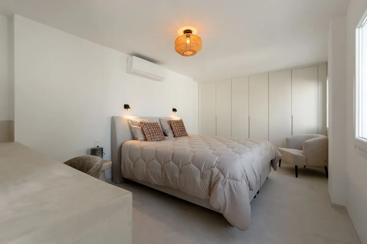 f7db2432-9d2f-4a48-aa8f-87fe3a423ecb