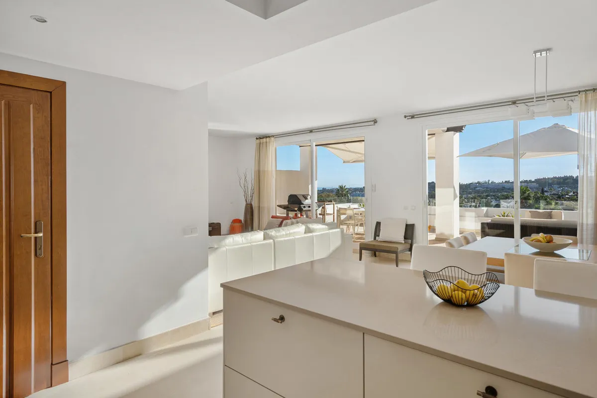 b0887f7f-bc9b-4116-9665-0606c5c253f5