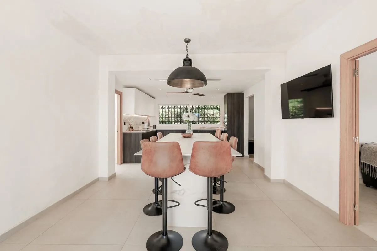 fe077a46-4466-46da-af85-426b5b0a5150