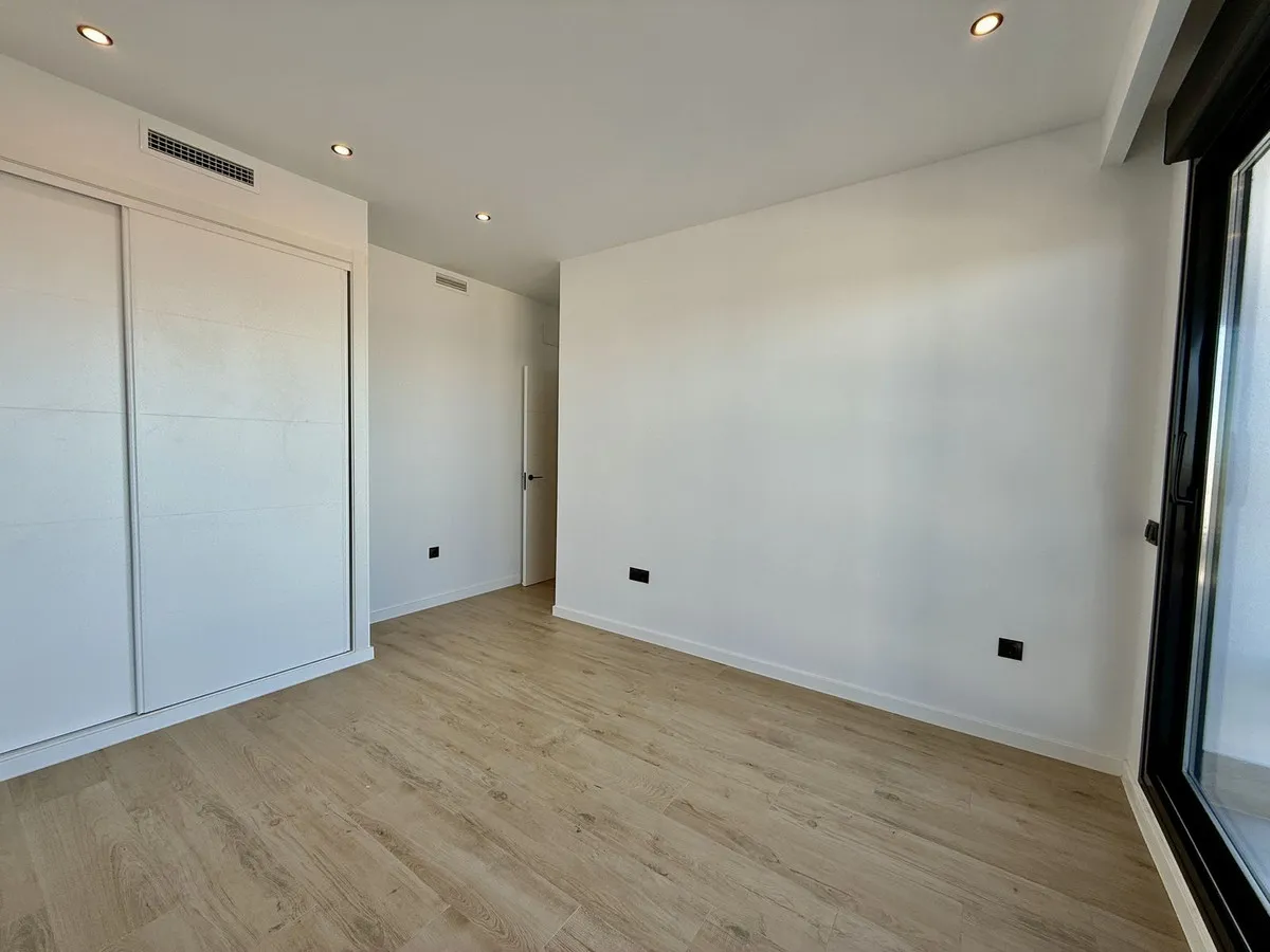 4287c69e-e1a3-479a-bf25-514f804c49c0