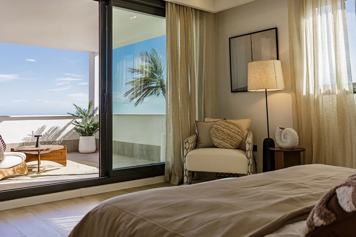 ac039772-6b74-4253-8d91-cbfb46211579