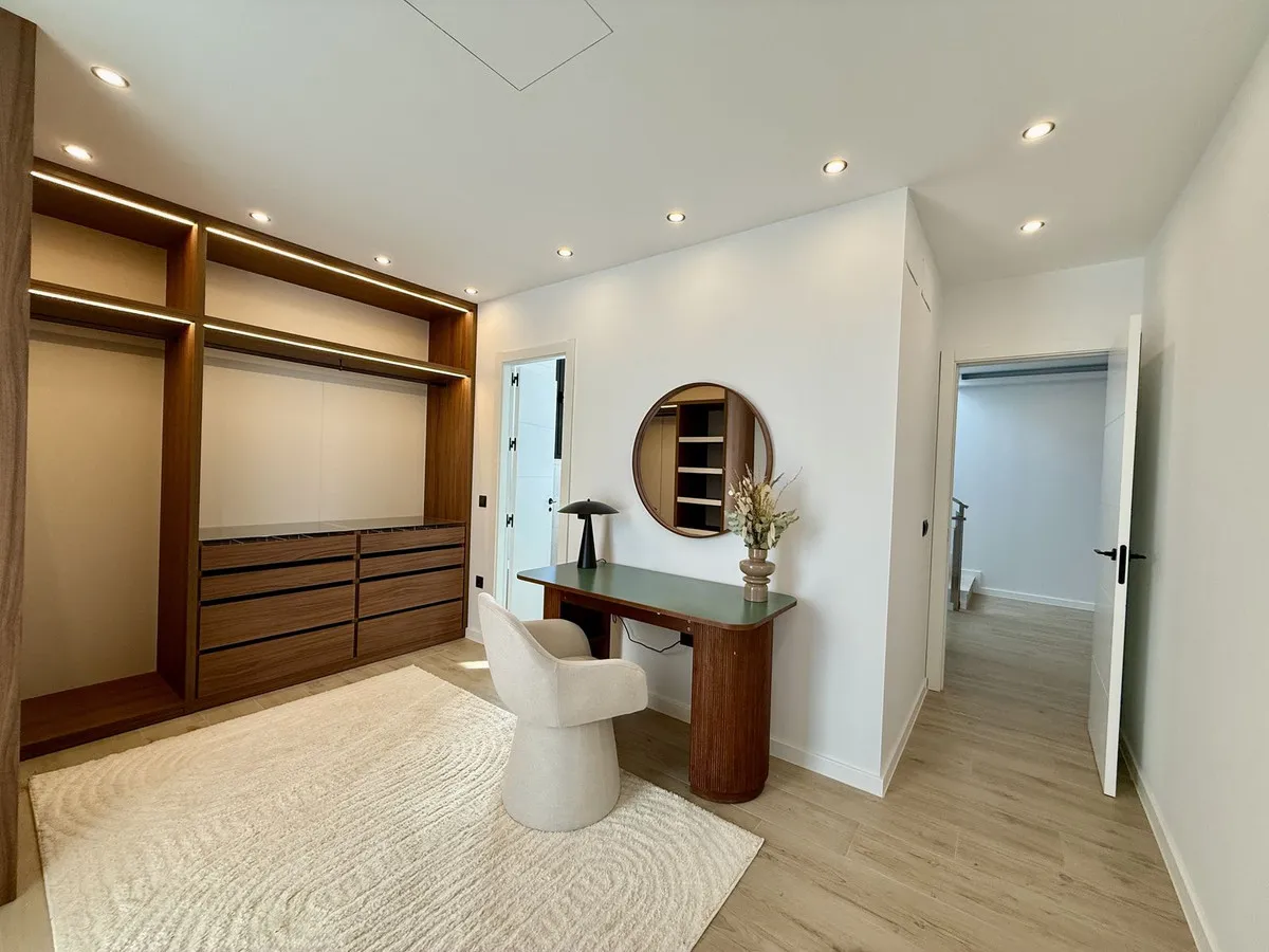 dc75af88-644e-4a13-ba81-ddf147d793f4