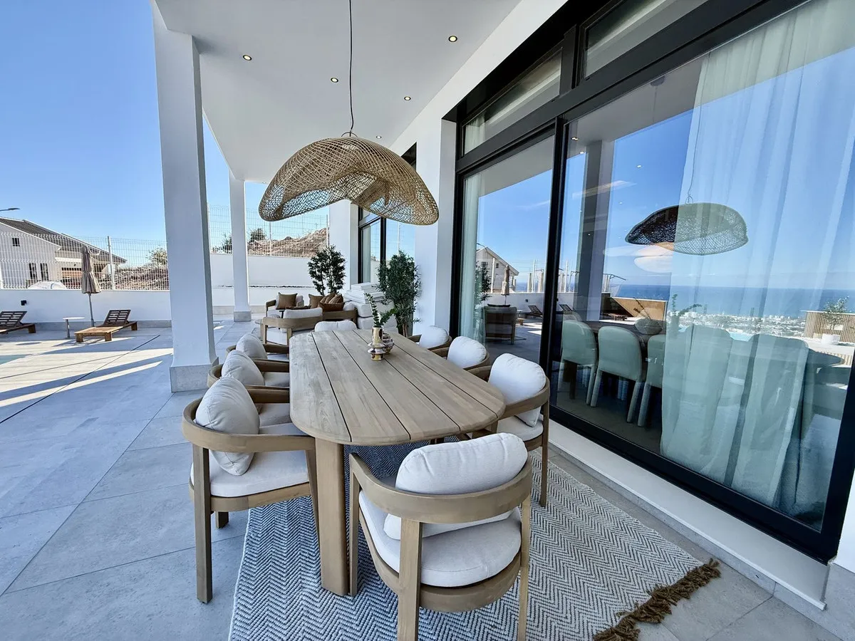 ffabd6f9-20ea-4dce-9d48-4762f292ea37