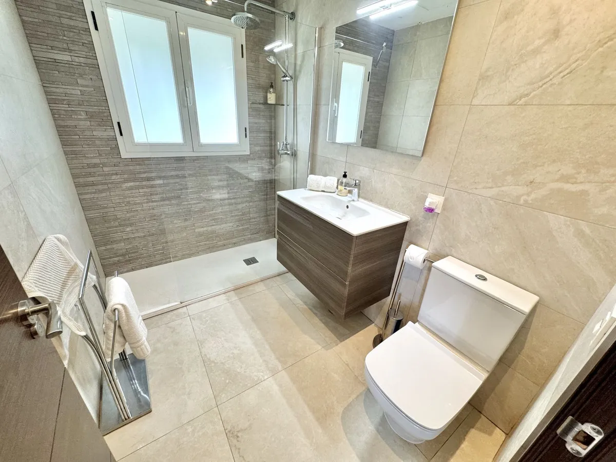 02c7f67c-da44-48f6-8e37-f9596380fe40