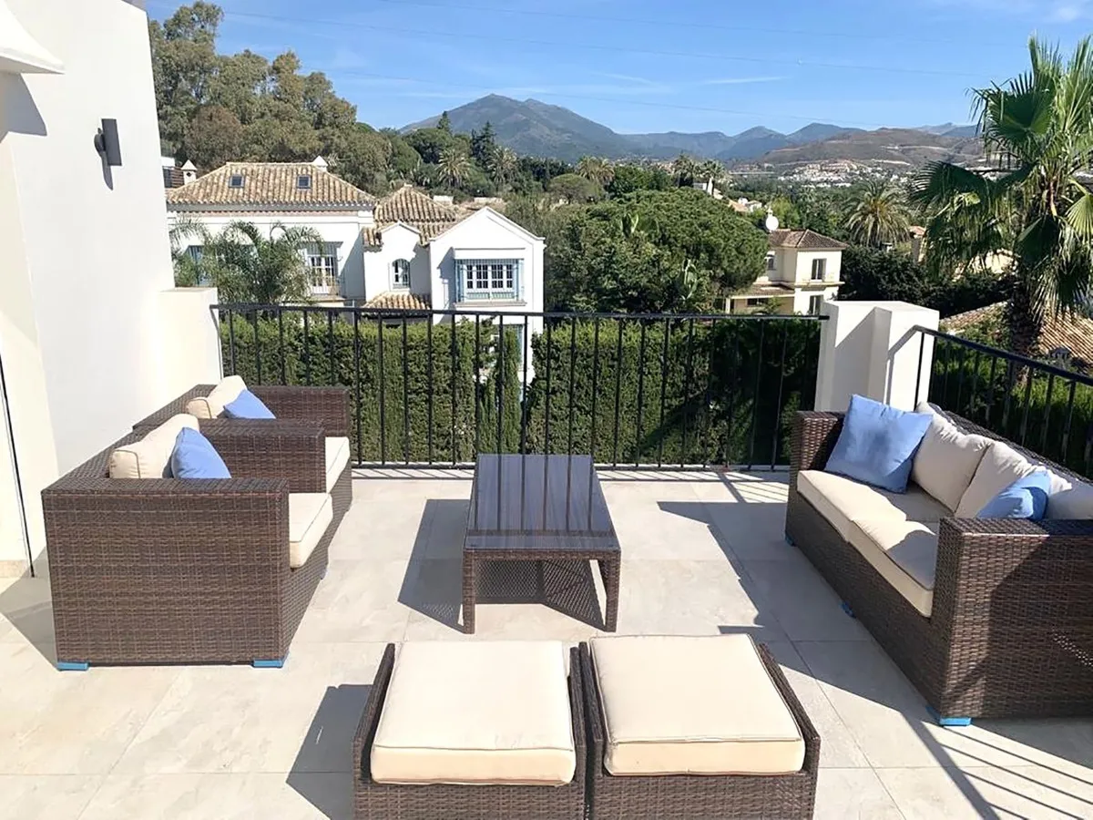 12cab352-146d-4750-aade-2f520bdb24c9