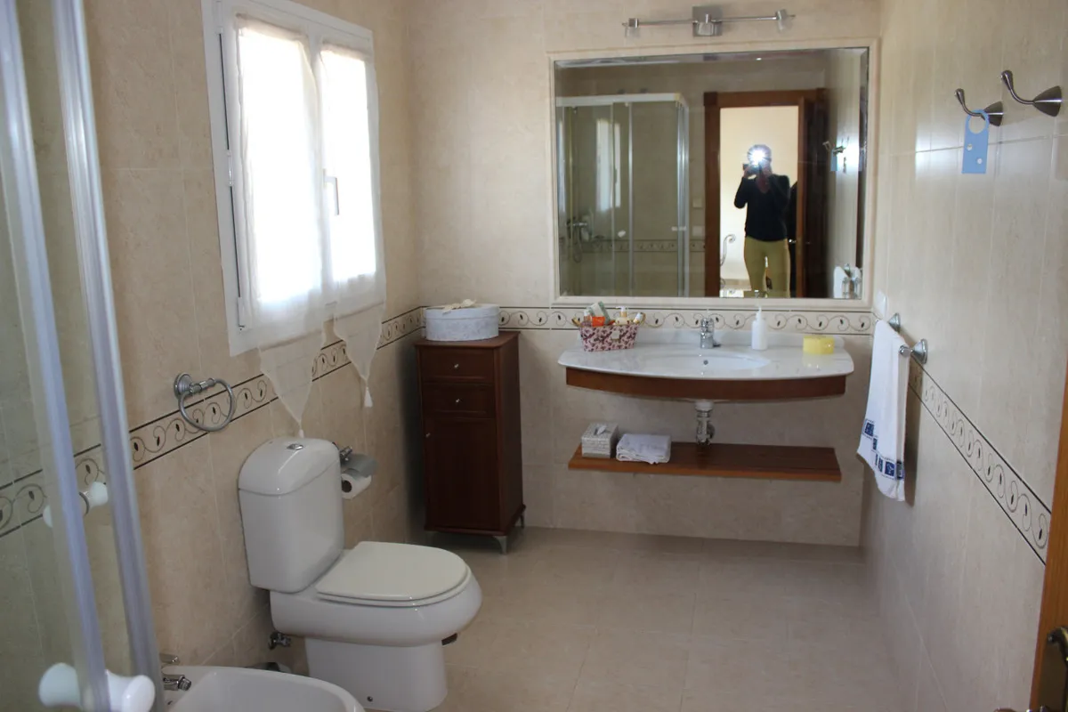 2c4310d0-3ab2-4166-b4e1-733e09ff99a2