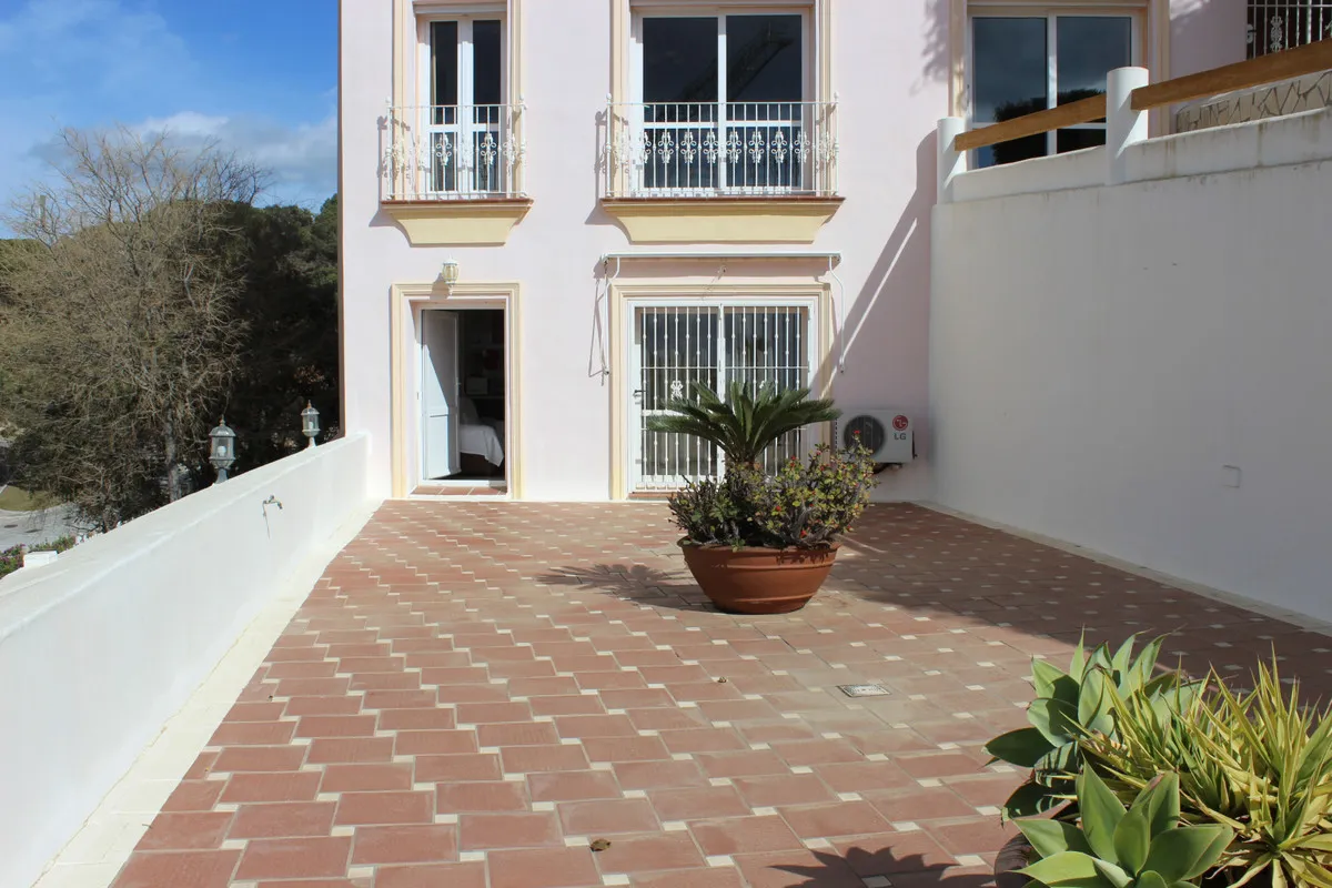 67696044-5525-465d-b4a4-434373be8853