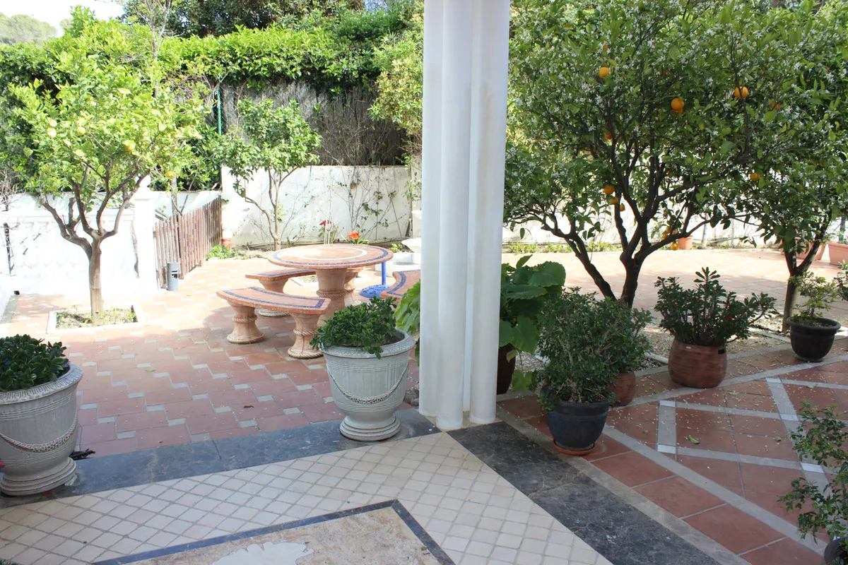 86dbcb00-09e8-40e0-b2a2-0e7603ad52c1