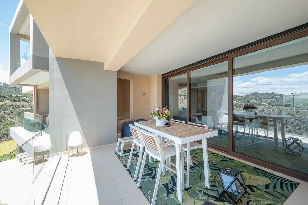 131e94f8-022b-49d1-a498-34976f2fbf5b