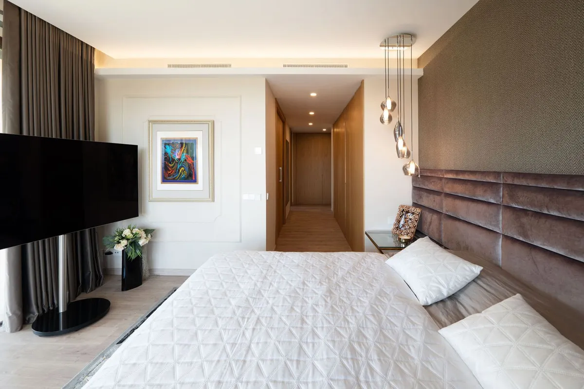 16fdbd9f-cdc6-4885-b312-846ccf67819e