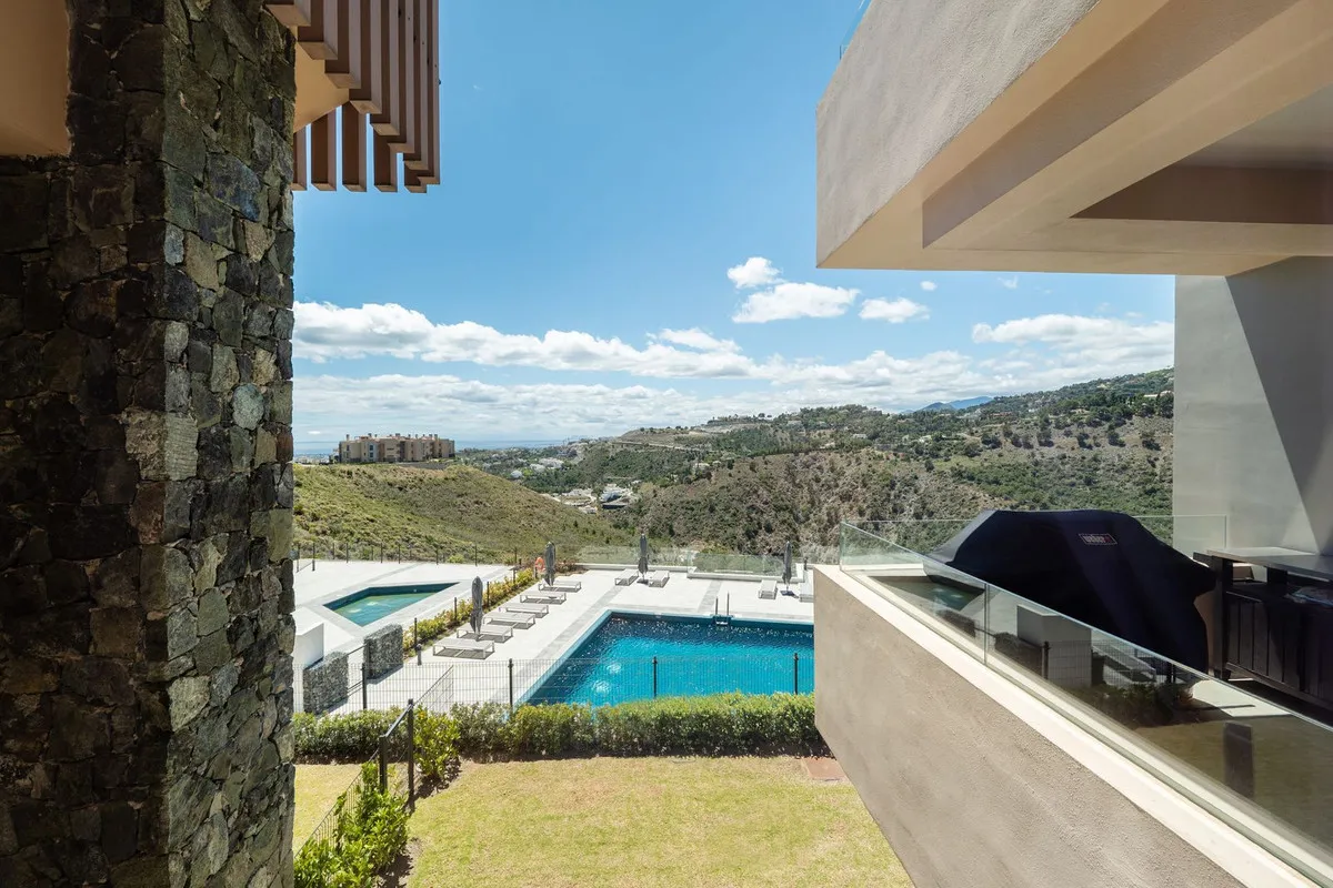 884e7017-283e-4b20-8e6d-0641948b4939