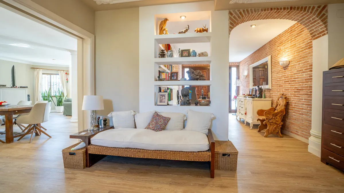 456c8de0-06c8-4218-b9cd-96cb9eb8b357