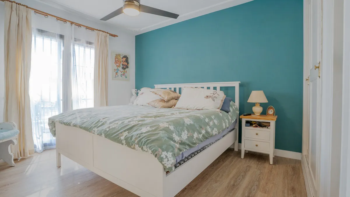 b273c886-0753-4ef7-a828-0652b056865c