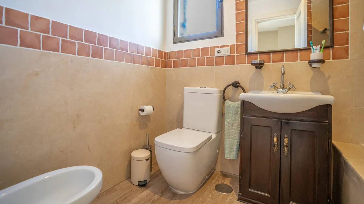 c503bb0c-8e5d-4838-9148-8268aa885fa4