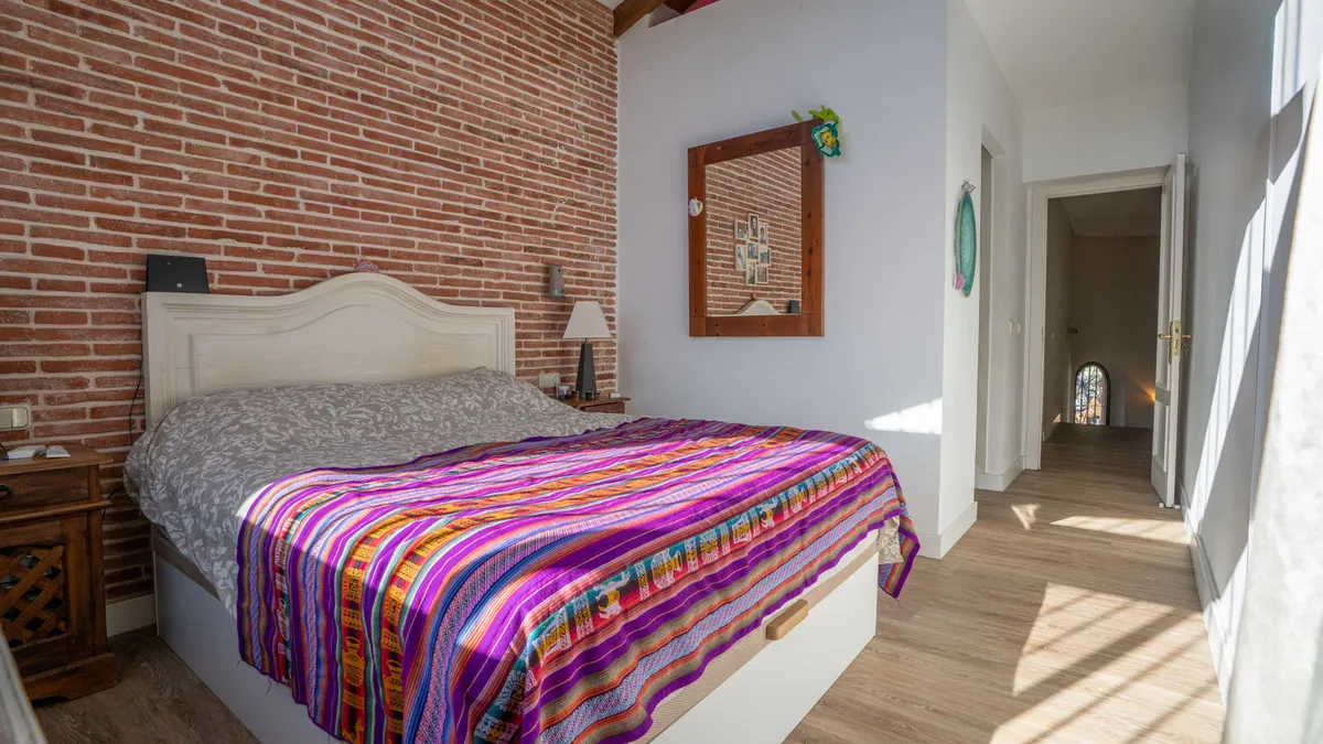 e3229340-8d96-449e-83ea-ee740f4425cd