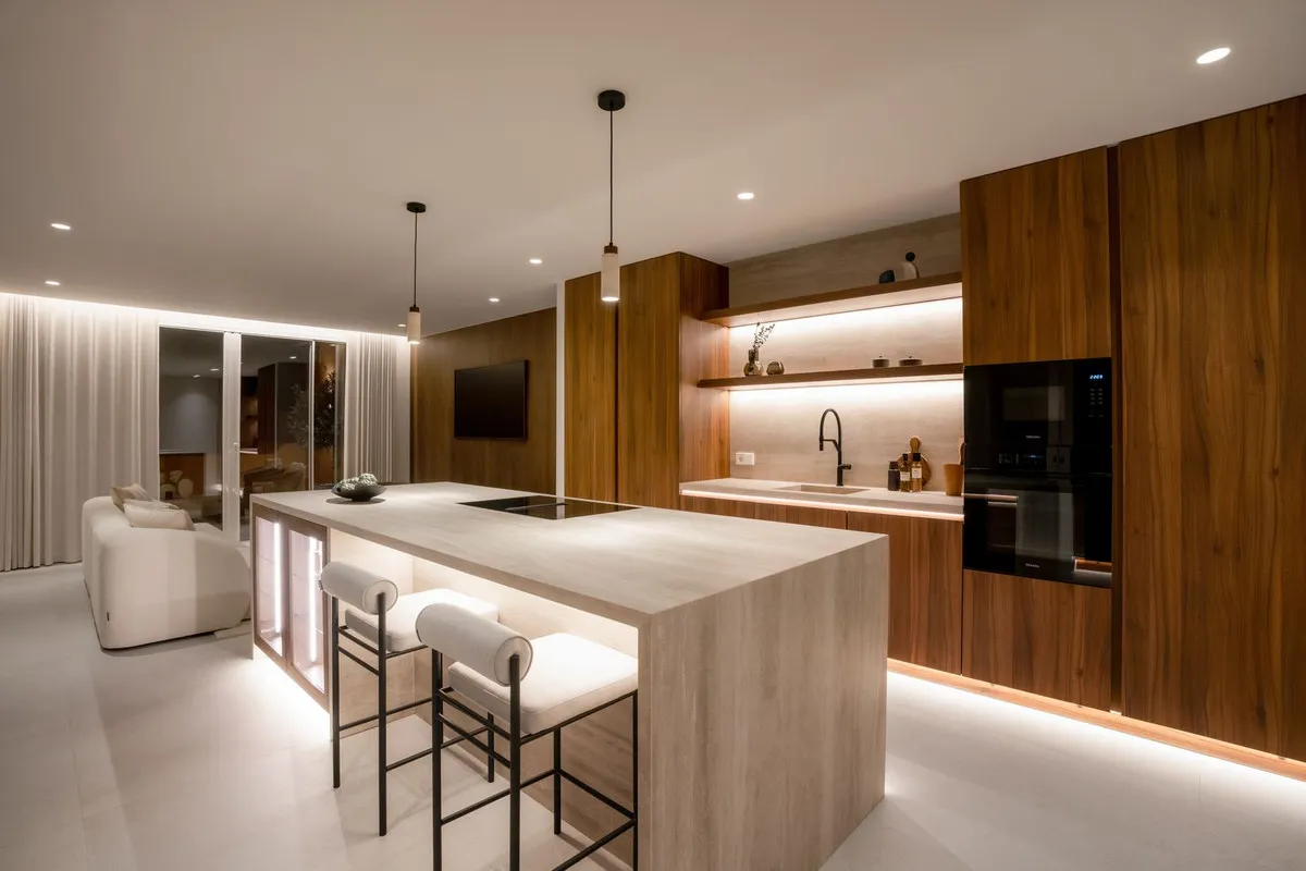 00d82c82-eea4-4d68-ad62-5e1ac748b7bf