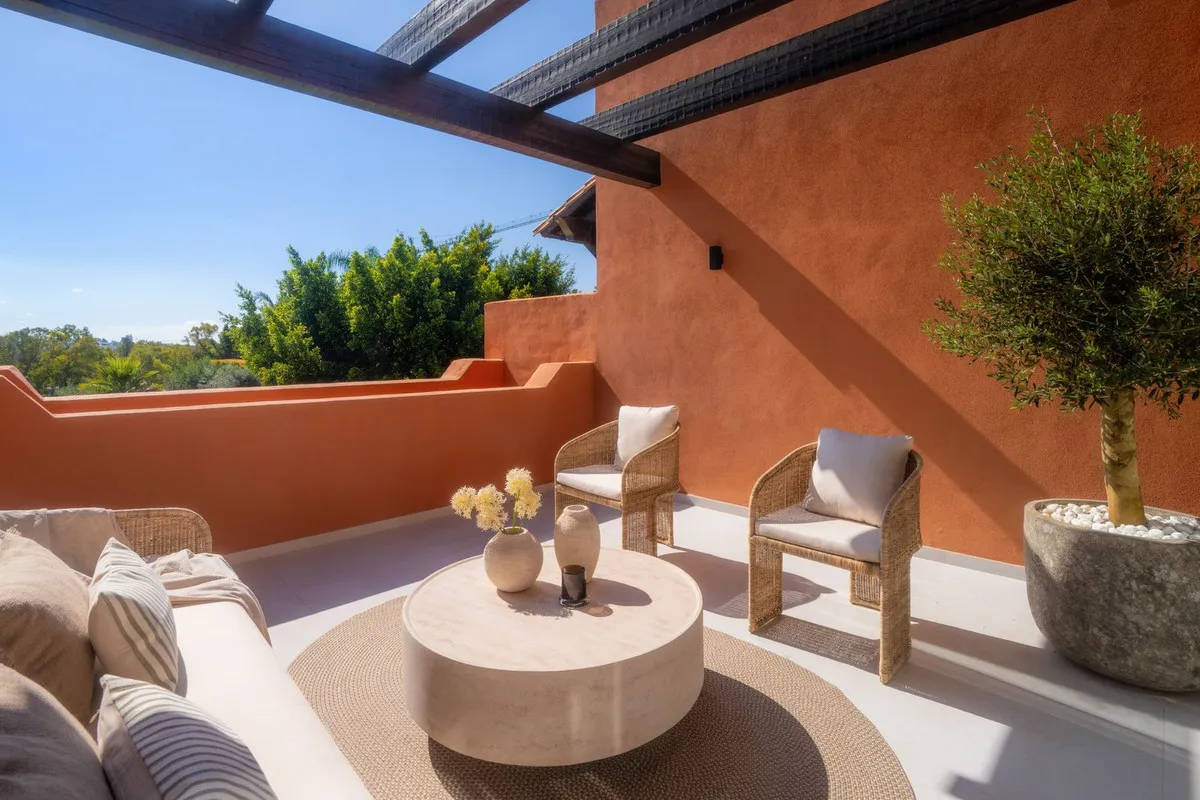 33a6cdf1-5473-4e0b-88d9-0a6a704b1573