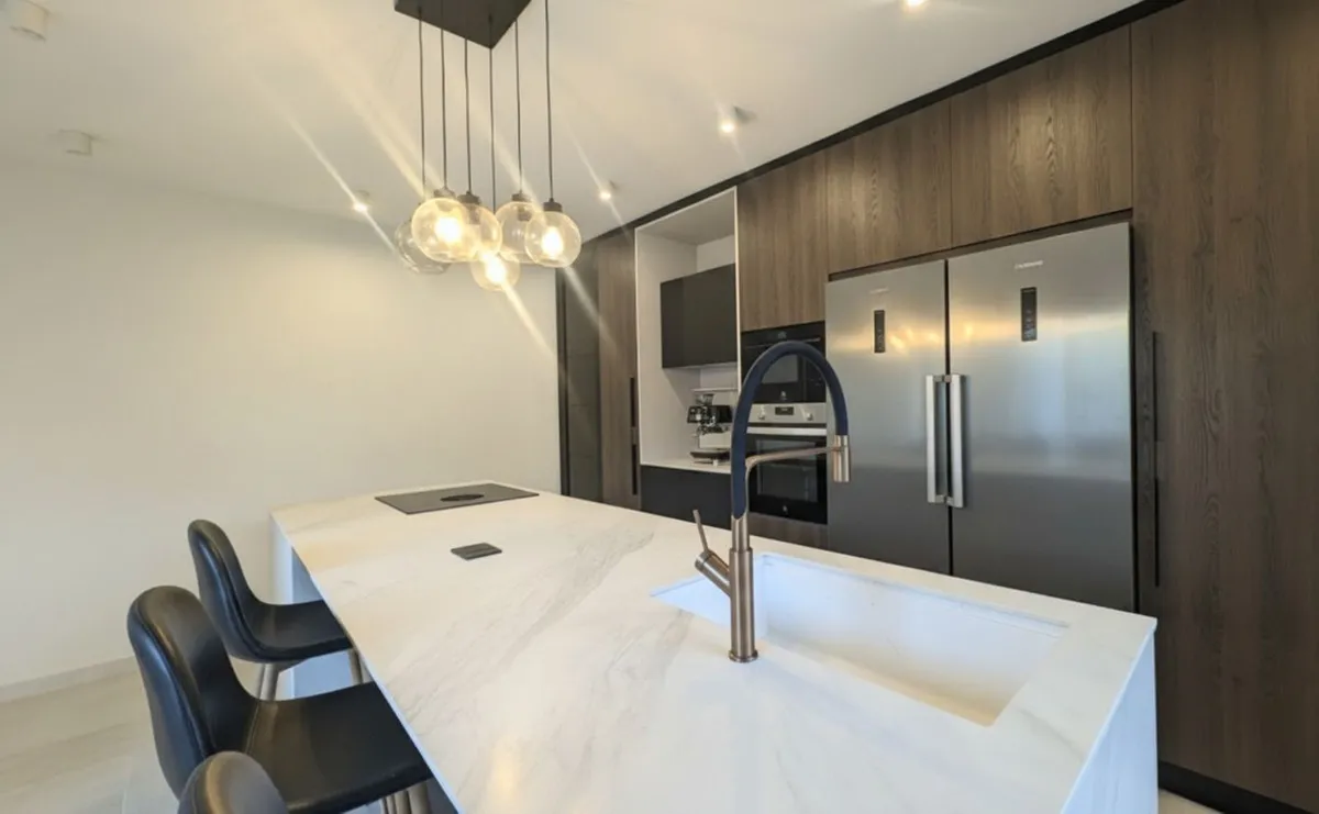 a7ddb03f-f154-4fc0-8a40-d67ffcd5a358