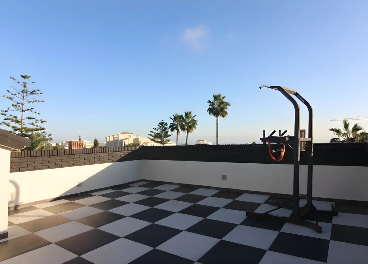 e8d8547b-8a11-4cd1-b308-6138312d70bf